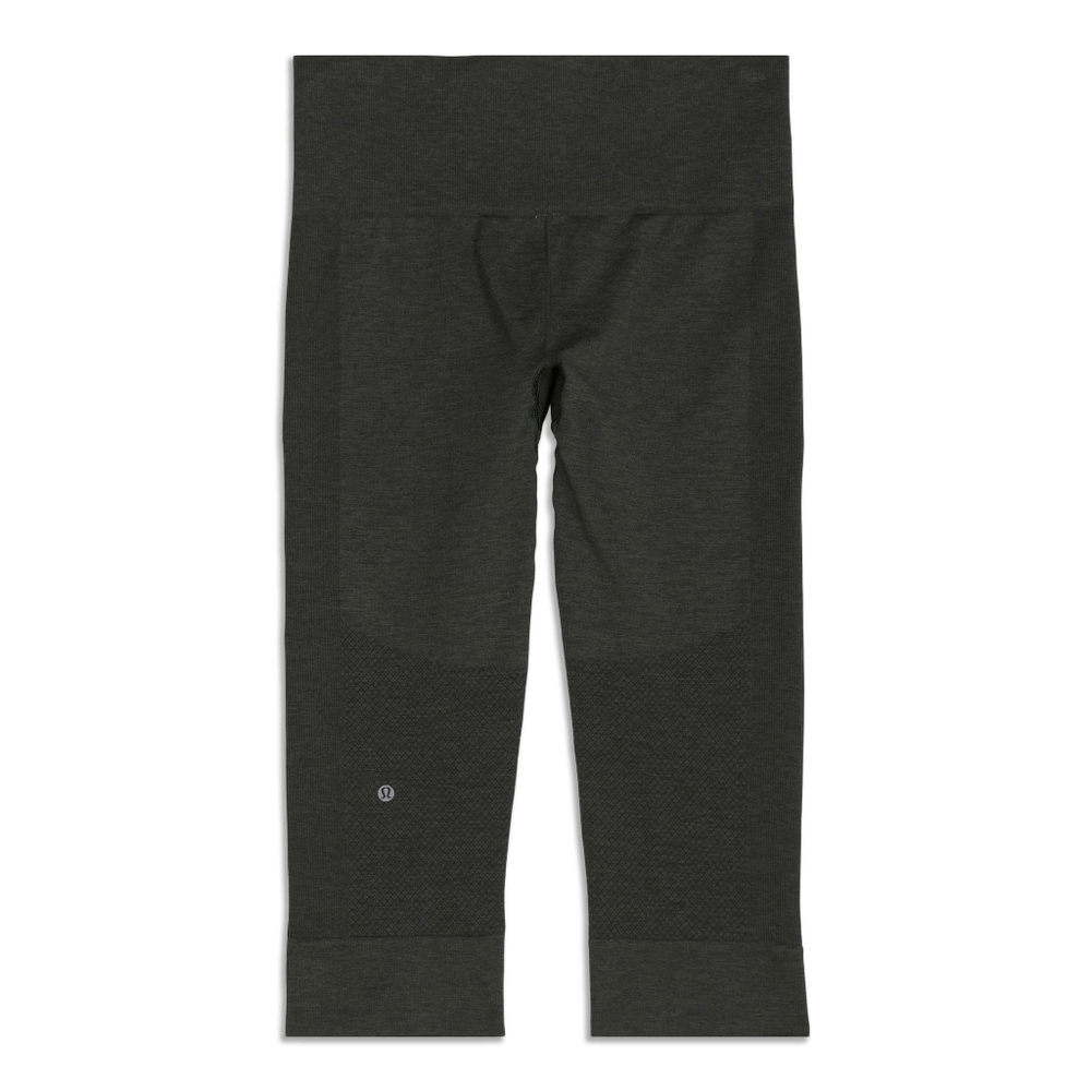 EUC Lululemon Seamlessly Street Crop Heathered Gator Green Size 8 15"